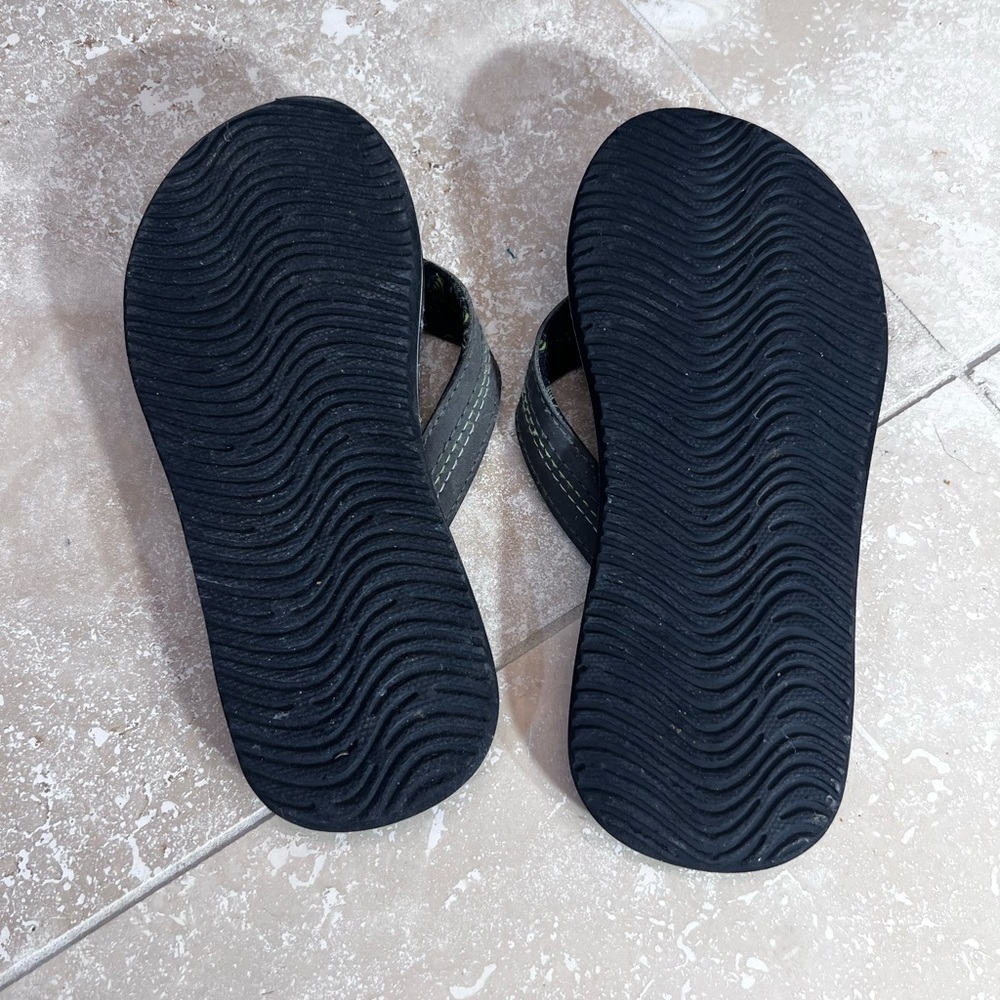 Flip Flops​​​ - Picture 4 of 5